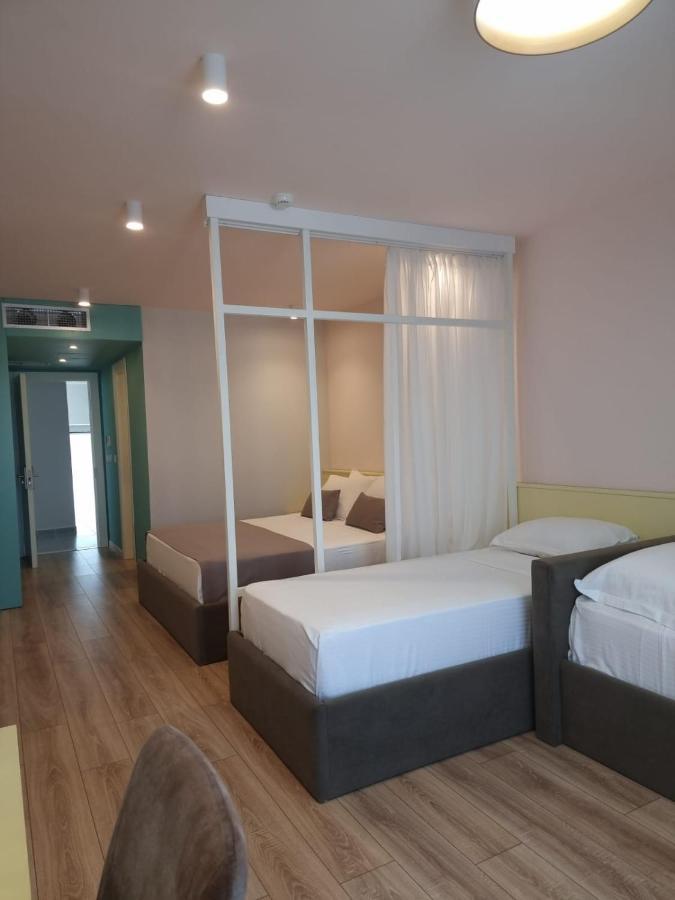 Amber Hotel Albania Spille Exterior foto