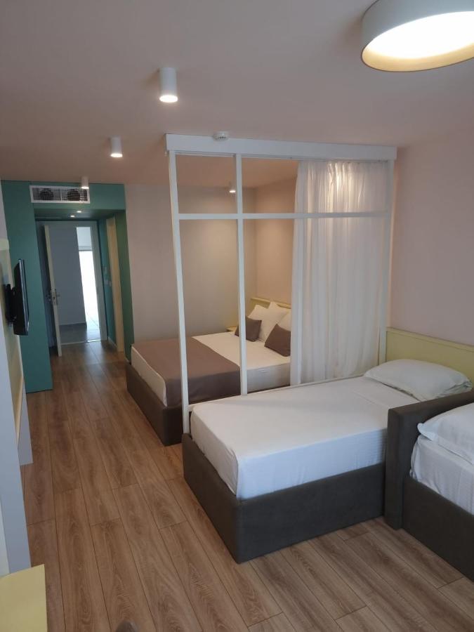 Amber Hotel Albania Spille Exterior foto