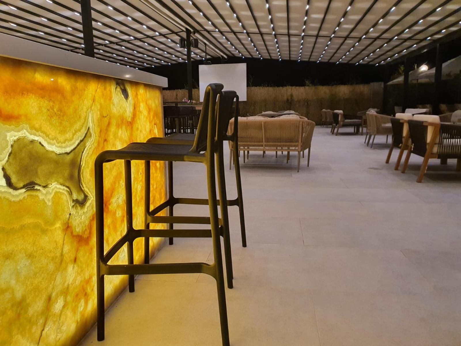Amber Hotel Albania Spille Exterior foto